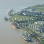 Autoridades de Puerto General San Martín reunidas con la delegación de la estatal china CMEC