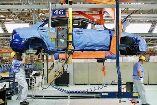 Linea de ensamble automotriz en Mexico, donde el decreto elimina el arancel del 10% a los kits SKD y CKD