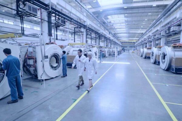 Anuncio del gobierno de Santa Catarina de la fábrica de la china United Imaging Healthcare en Joinville